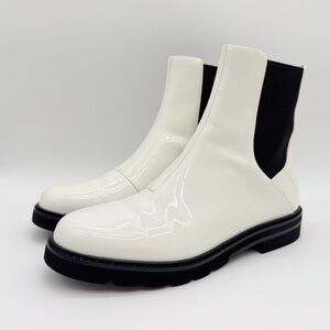 Stuart Weitzman The Dylan Chelsea Bootie White Patent Leather Women’s Size 9